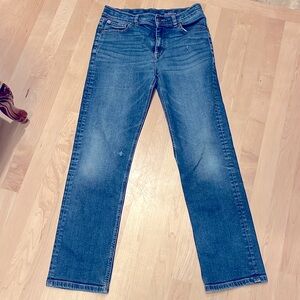 Vineyard Vines Boys five pocket jeans. Size 18